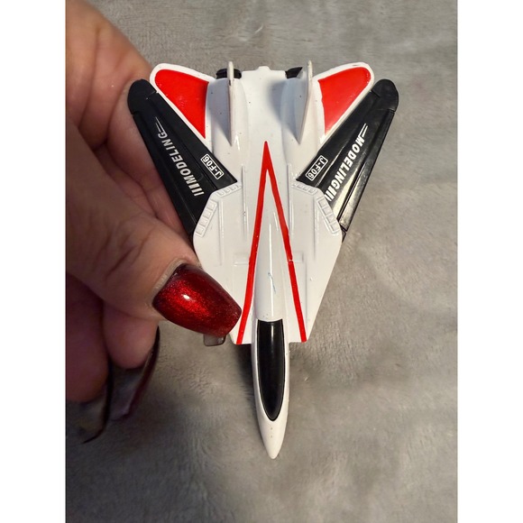 Lot of 4 Diecast Toy‎ Jets,  Military & Sci-Fi Fighters, Rolling Wheels - Picture 3 of 10